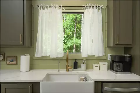 Kitchen - 72 Bear Pine Trl, Broken Bow, OK 74728 photo 1 of 1