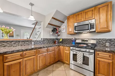2713 NW 42nd St, Oklahoma City, OK 73112