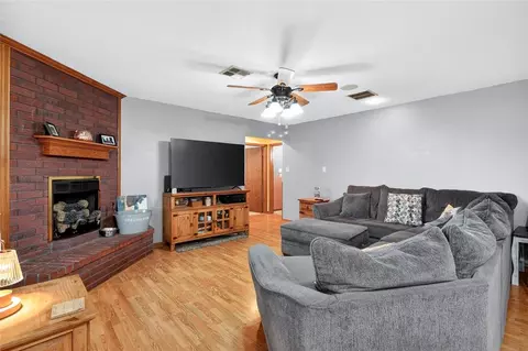 Living - 910 1st St, Elgin, OK 73538 photo 1 of 1