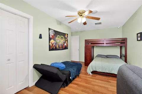Bedroom - 910 1st St, Elgin, OK 73538 photo 6 of 9