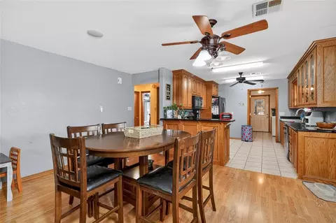 Dining - 910 1st St, Elgin, OK 73538 photo 1 of 1