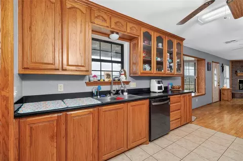 Kitchen - 910 1st St, Elgin, OK 73538 photo 4 of 4