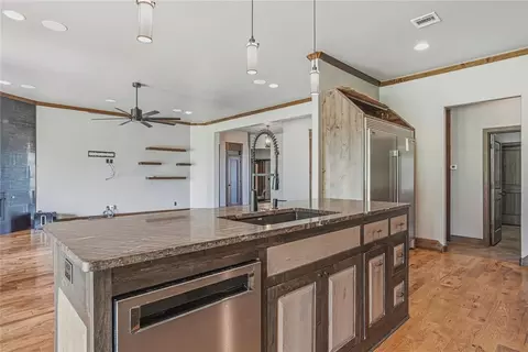 Kitchen - 1103 Riata Rd, Tuttle, OK 73089 photo 4 of 7