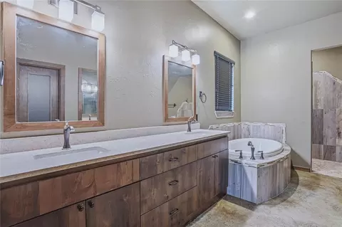 Bath - 1103 Riata Rd, Tuttle, OK 73089 photo 1 of 7