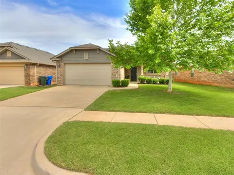 918 Eaglerock Ln, Norman, OK 73069