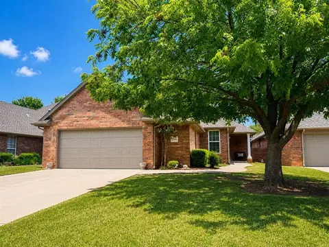 12504 W Greenlea Chase, Oklahoma City, OK 73170