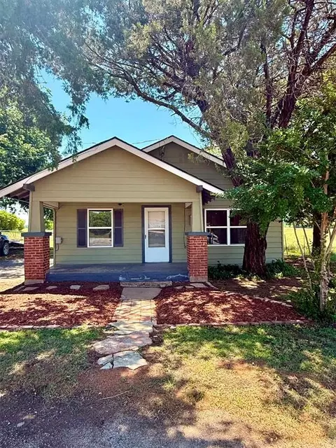 7984 Us Highway 70 Hwy, Waurika, OK 73573