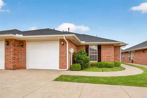 2137 NW 155th St, Edmond, OK 73013