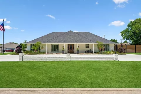 627 Louisiana St, Jones, OK 73049