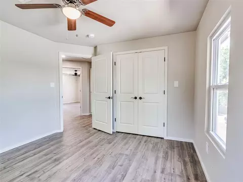 Bedroom - 105 E College Ave, Guthrie, OK 73044 photo 1 of 3