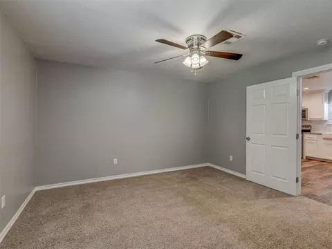 Bedroom - 505 SW 5th St, Tuttle, OK 73089 photo 2 of 9