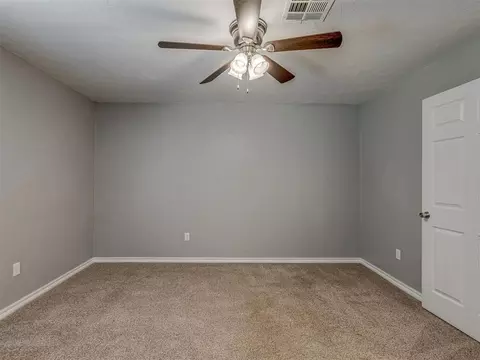 Bedroom - 505 SW 5th St, Tuttle, OK 73089 photo 3 of 9