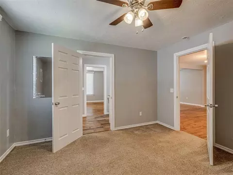 Bedroom - 505 SW 5th St, Tuttle, OK 73089 photo 7 of 9