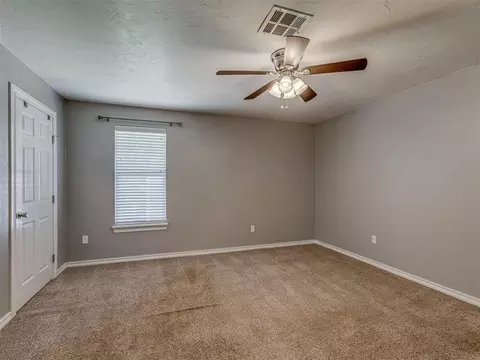 Bedroom - 505 SW 5th St, Tuttle, OK 73089 photo 1 of 9