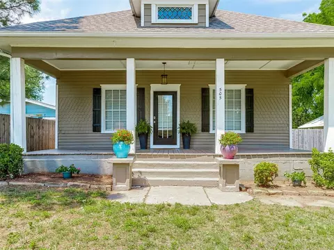 Exterior - 505 SW 5th St, Tuttle, OK 73089 photo 11 of 12