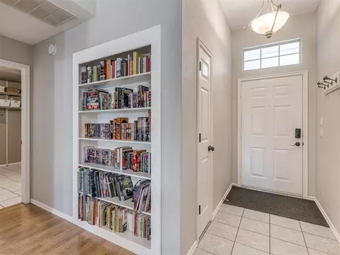 Entry Way - 917 Goshawk Dr, Norman, OK 73072 photo 1 of 1