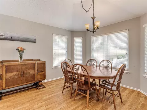 Dining - 917 Goshawk Dr, Norman, OK 73072 photo 1 of 1