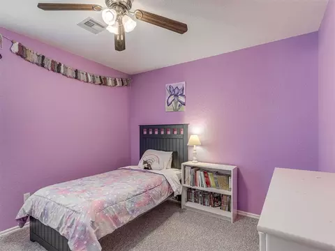 Bedroom - 917 Goshawk Dr, Norman, OK 73072 photo 2 of 4