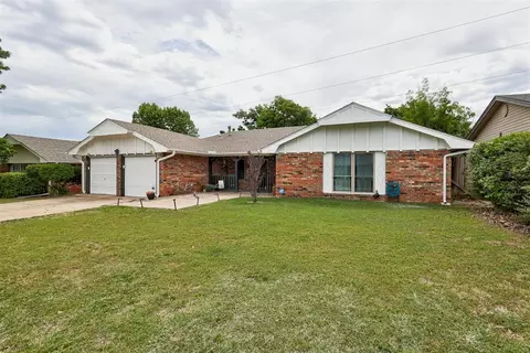 8904 N Markwell Ave, Oklahoma City, OK 73132