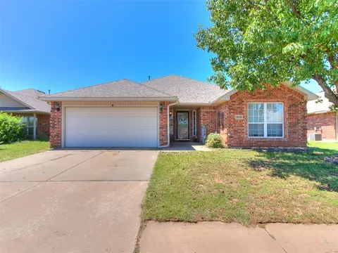8013 Chumley Ln, Oklahoma City, OK 73135