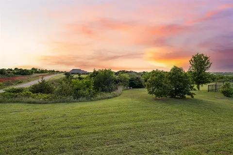 5685 Auburn Drive Dr, Norman, OK 73072