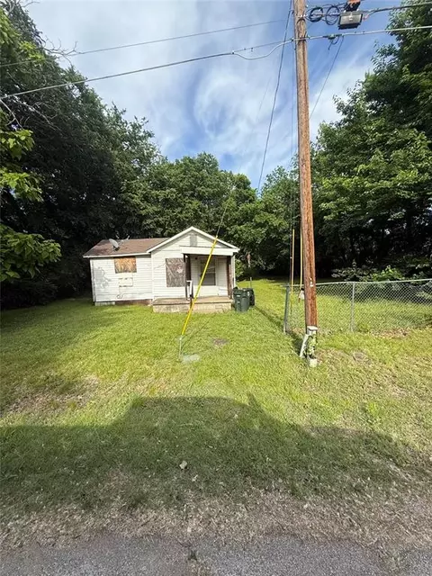 511 N Severs Ave, Okmulgee, OK 74447