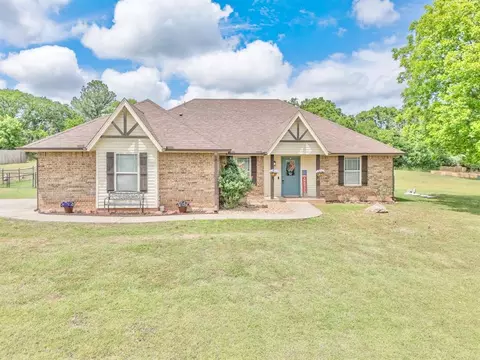 41258 Cottage Dr, Shawnee, OK 74804