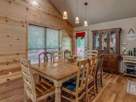 Dining - 29782 148th St, Wayne, OK 73095 photo 1 of 2