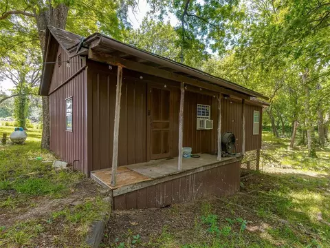 Exterior - 29782 148th St, Wayne, OK 73095 photo 8 of 16