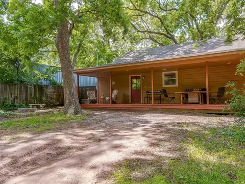 Exterior - 29782 148th St, Wayne, OK 73095 photo 2 of 16