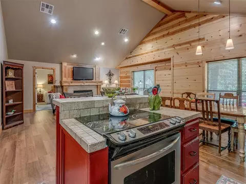 Kitchen - 29782 148th St, Wayne, OK 73095 photo 3 of 3