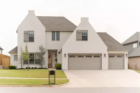 3832 Stone Hill Ln, Edmond, OK 73034