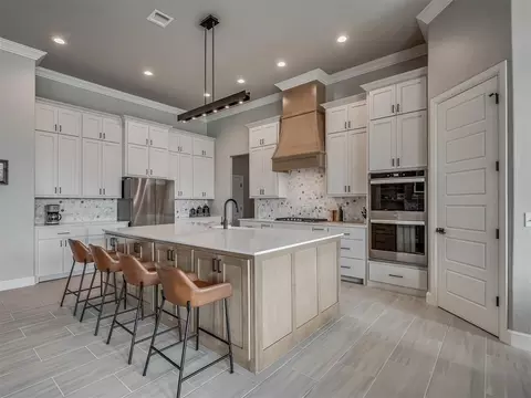 Kitchen - 9400 S Post Rd, Guthrie, OK 73044 photo 1 of 7