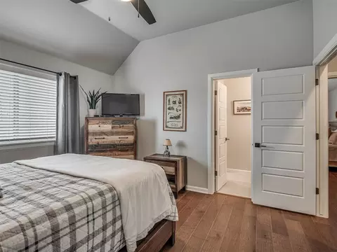 Bedroom - 9400 S Post Rd, Guthrie, OK 73044 photo 6 of 8