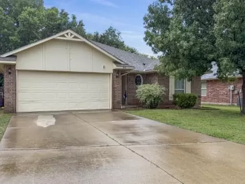 413 Spring Creek Rd, Oklahoma City, OK 73117