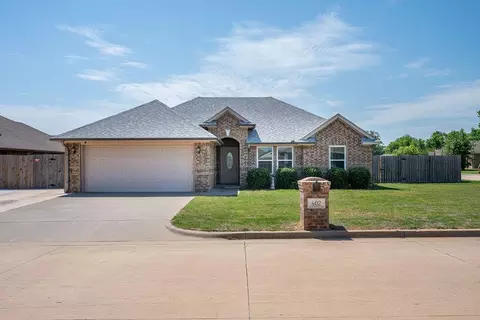 402 E Kinder Wells Blvd, Perkins, OK 74059
