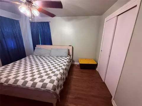 Bedroom - 217 S 17th St, Clinton, OK 73601 photo 2 of 4