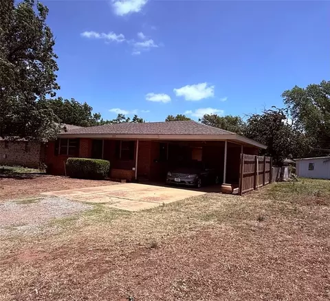 Other - 217 S 17th St, Clinton, OK 73601 photo 1 of 4