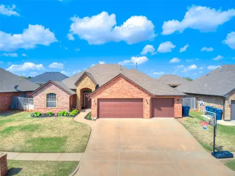 8909 Sue Anthony Ln, Yukon, OK 73099