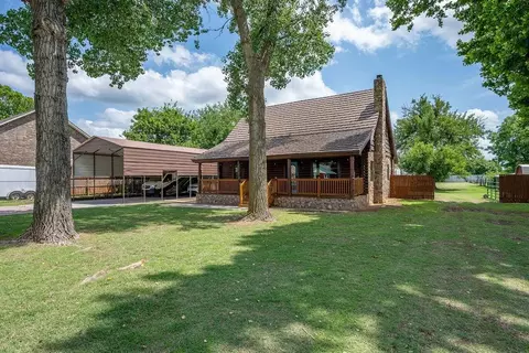 616 NW 34th St, Newcastle, OK 73065