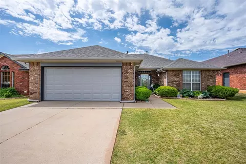 1640 SW 31st Ter, Moore, OK 73160