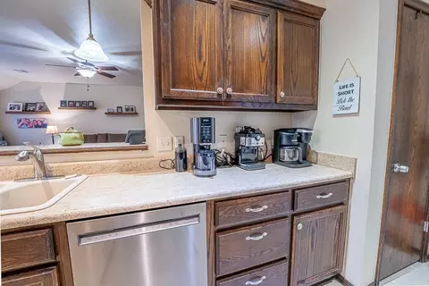 Kitchen - 209 Williams Ave, Tuttle, OK 73089 photo 5 of 5