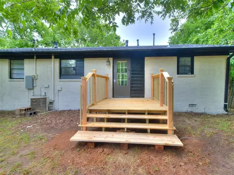 Exterior - 207 E Beech St, Tecumseh, OK 74873 photo 7 of 7