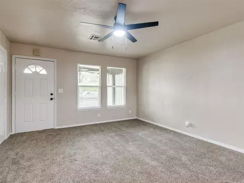 Living - 207 E Beech St, Tecumseh, OK 74873 photo 1 of 6