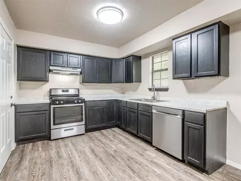 Kitchen - 207 E Beech St, Tecumseh, OK 74873 photo 3 of 6