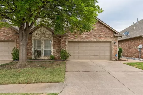 1633 Laurel Pl, Edmond, OK 73003