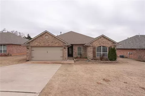 14358 Redvine Rd, Choctaw, OK 73020