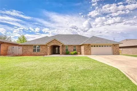 148 E Bonita Dr, Elk City, OK 73644