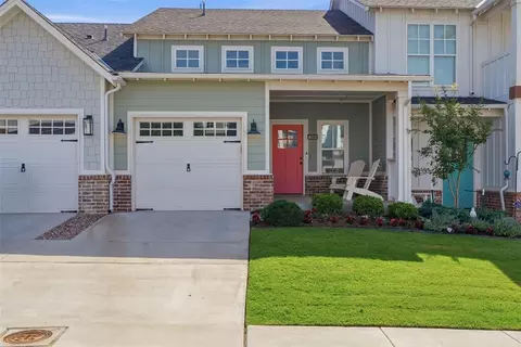 612 Harbor Town Dr, Edmond, OK 73034