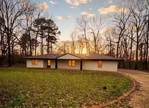 381 W Sherry Ln, Broken Bow, OK 74728